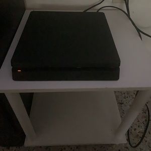 PS4 slim console 1TB all black